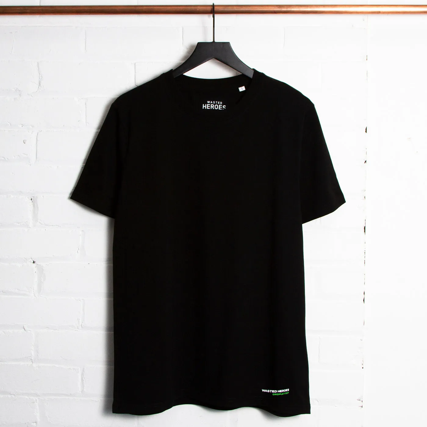 Droplet Face 007 Back Print - Tshirt - Black