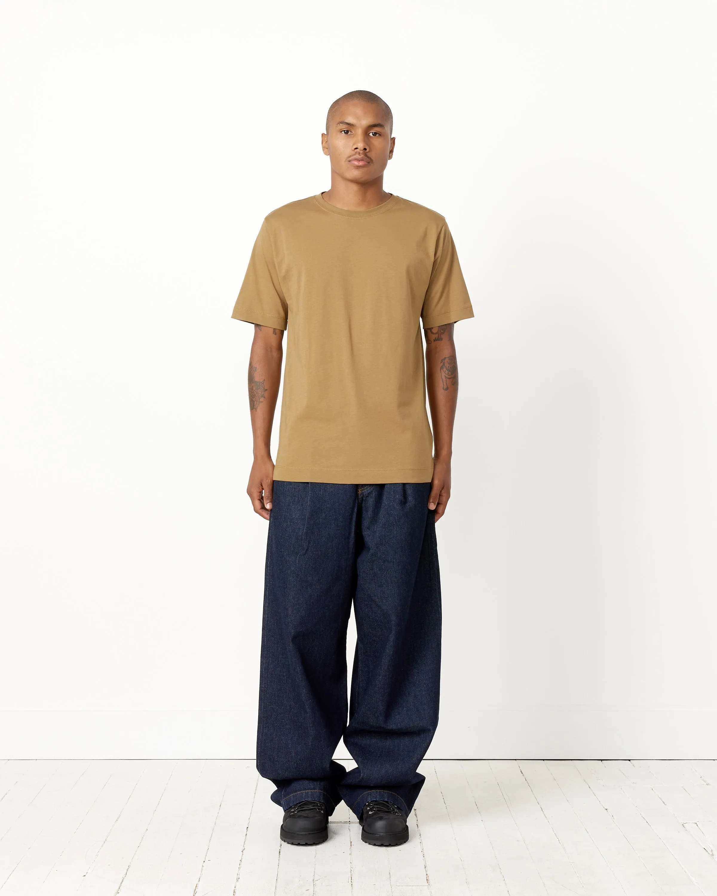 Hertz 7600 T-Shirt in Beige